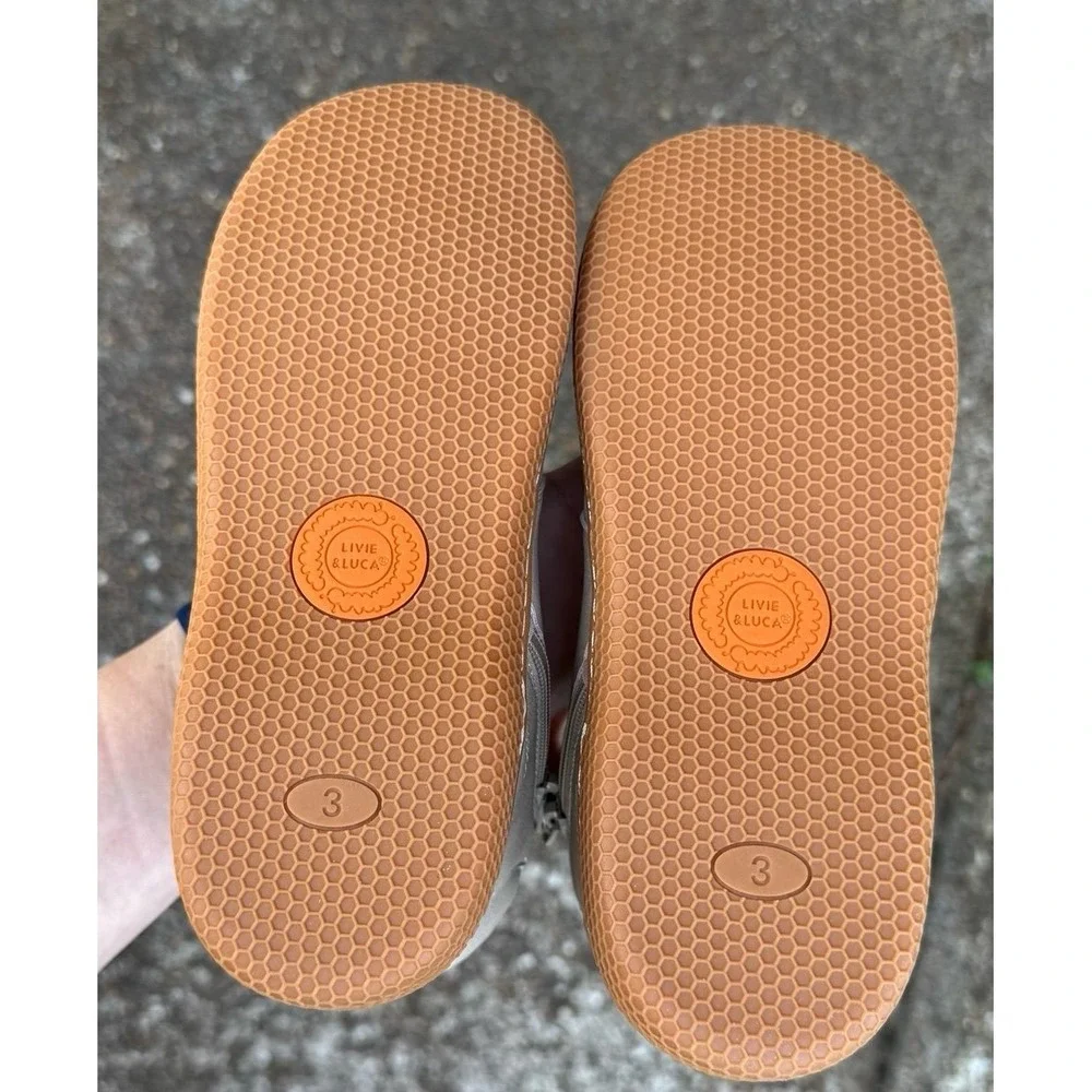 Livie and Luca Mighty Chukka Boots Tan Youth size 3 NWOB‎